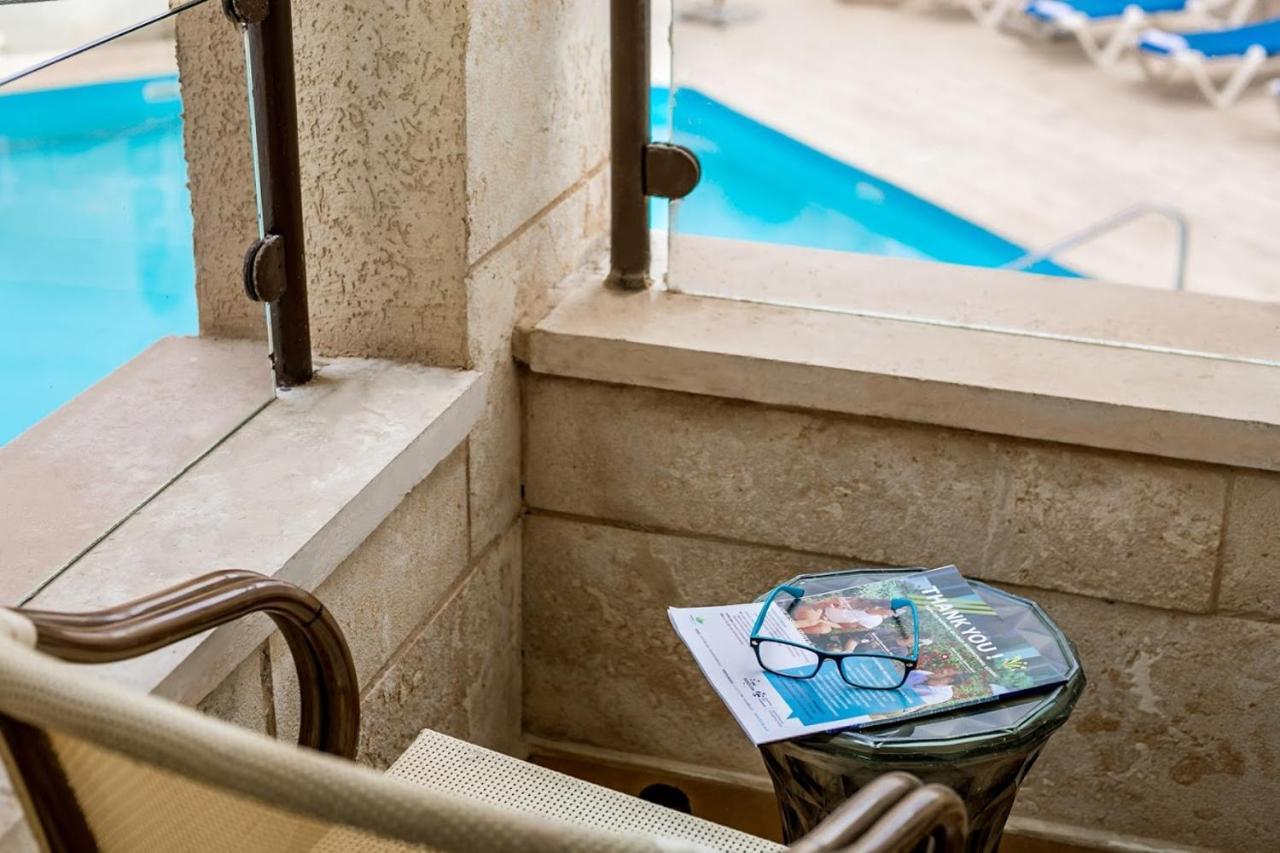 Acco Beach Hotel Akko Bagian luar foto
