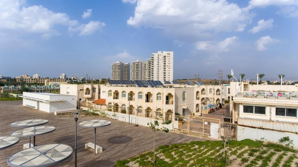 Acco Beach Hotel Akko Bagian luar foto