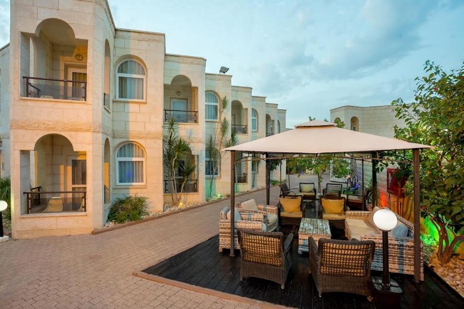 Acco Beach Hotel Akko Bagian luar foto